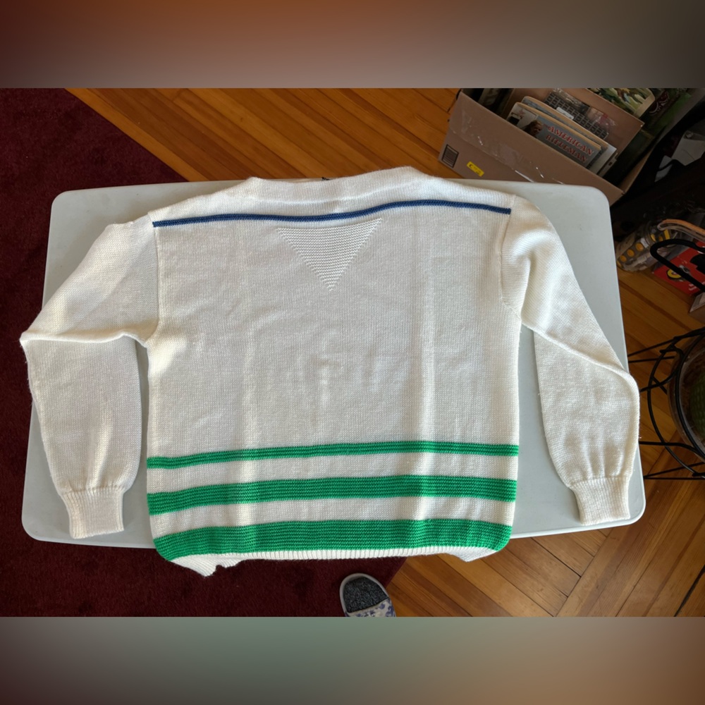 Vintage The Petite Concept by Devon Women’s Sweater